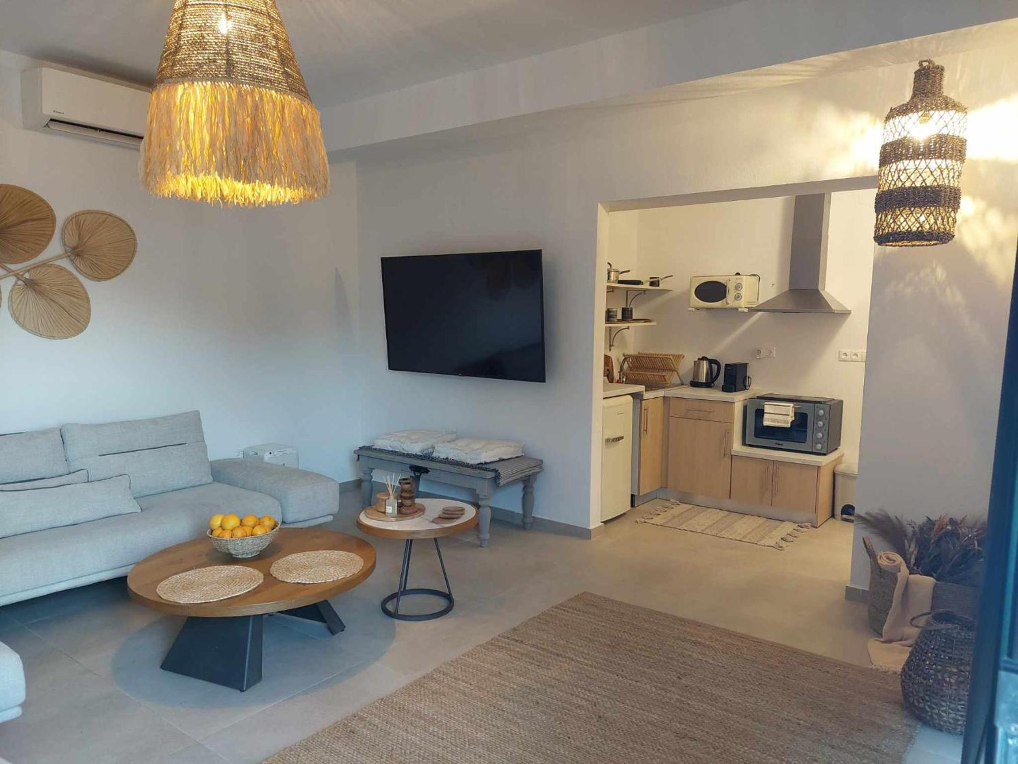 Maya Apartments, Modern And Convenient Apartments With Private Parking Skiáthos Eksteriør bilde