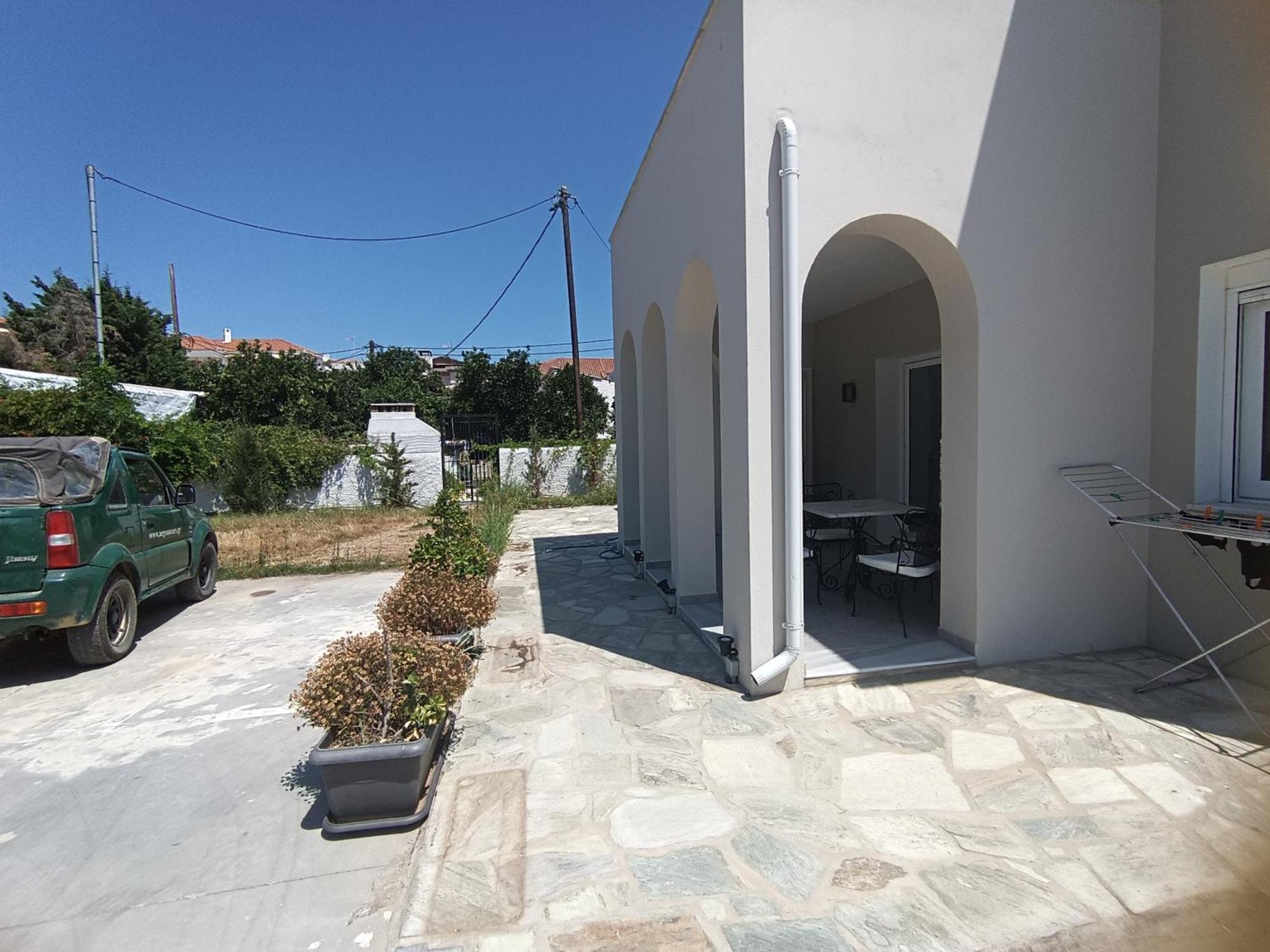 Maya Apartments, Modern And Convenient Apartments With Private Parking Skiáthos Eksteriør bilde